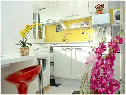 לינה וארוחת בוקר סיאול Moxen House